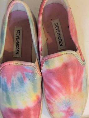 Steve Madden Kids Tie-Dye Slip-On Sneakers in Pink, Blue, Yellow